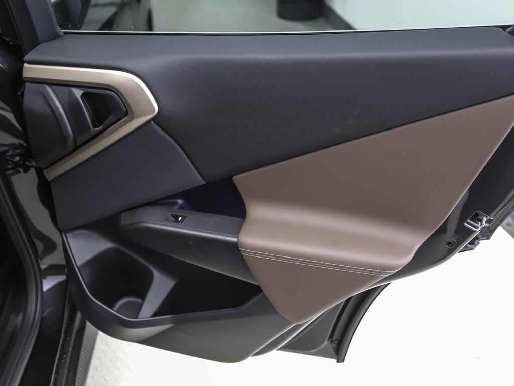 Thumbnail: 2025 BMW X3 - 25