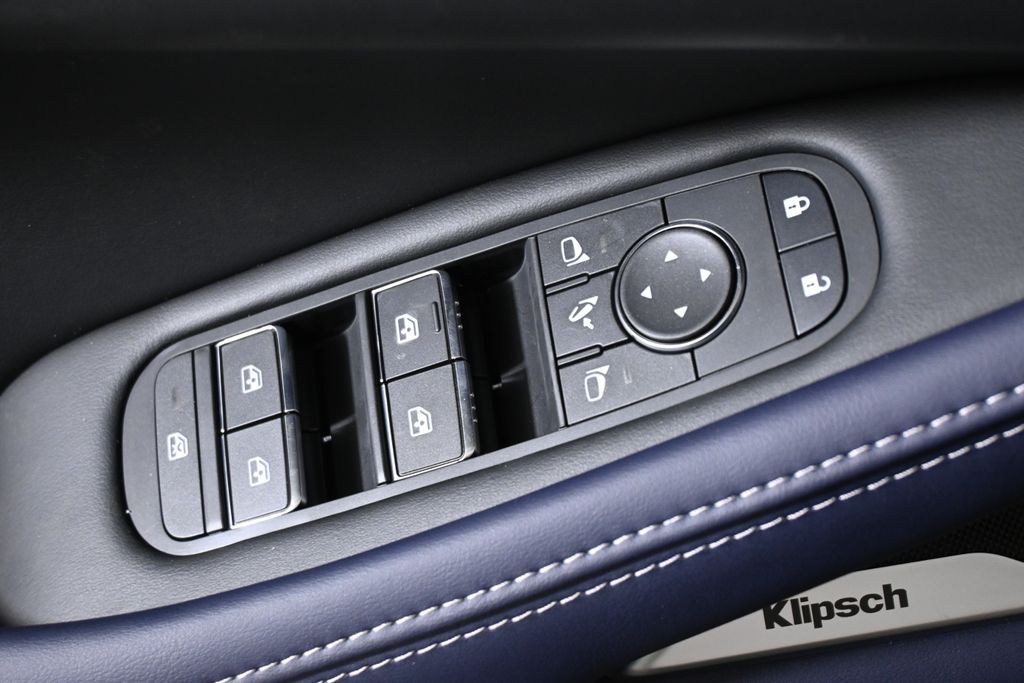 Thumbnail: 2026 INFINITI QX60 - 27