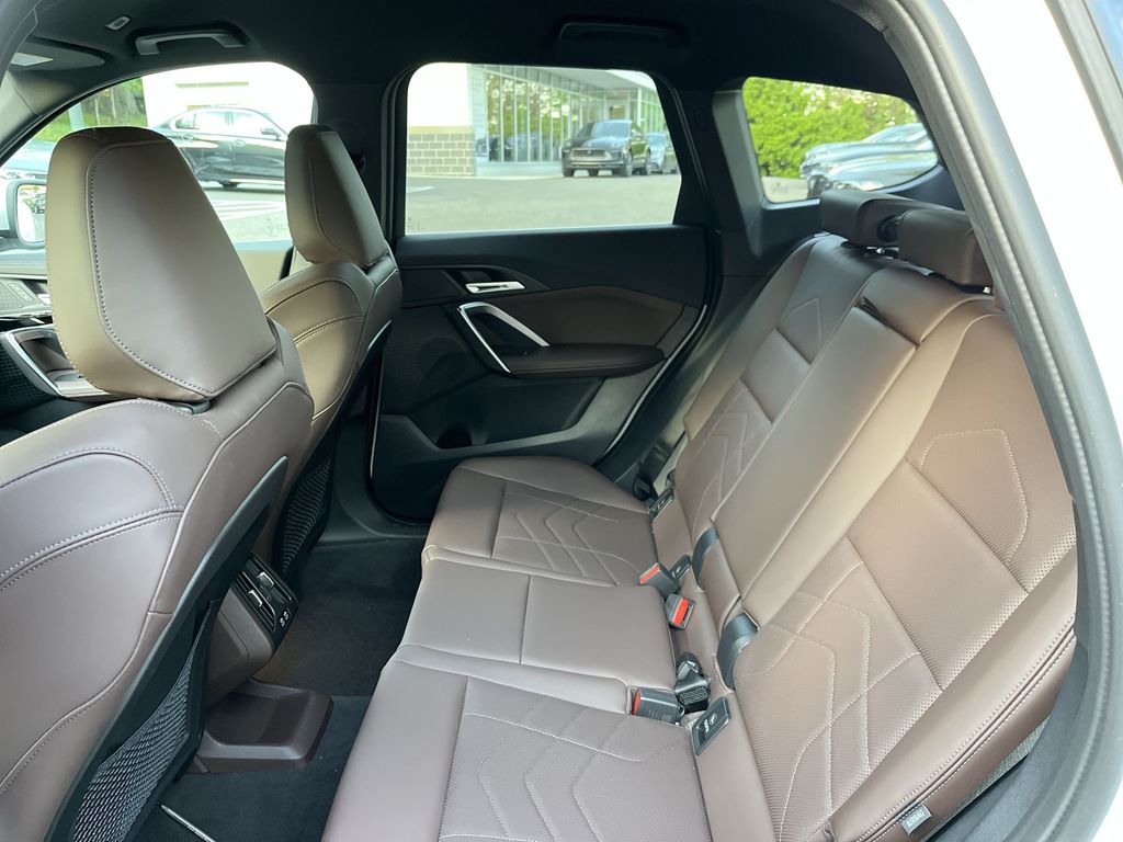 Thumbnail: 2023 BMW X1 - 22