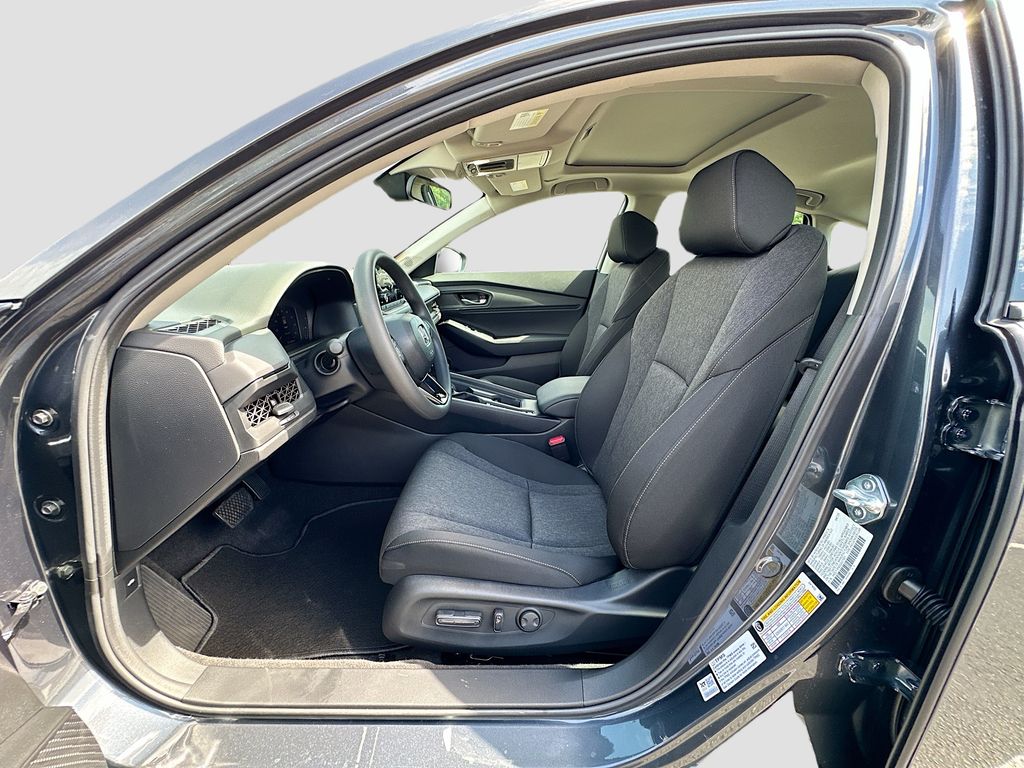 2025 Honda Accord SE 15