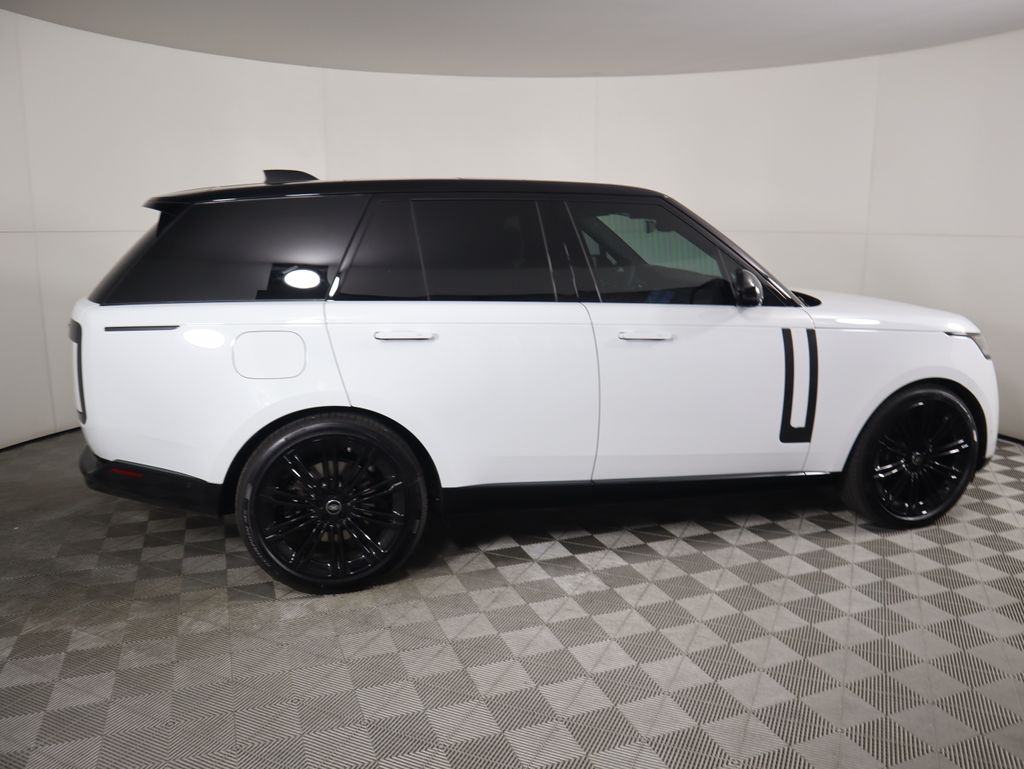 Thumbnail: 2025 Land Rover Range Rover - 4