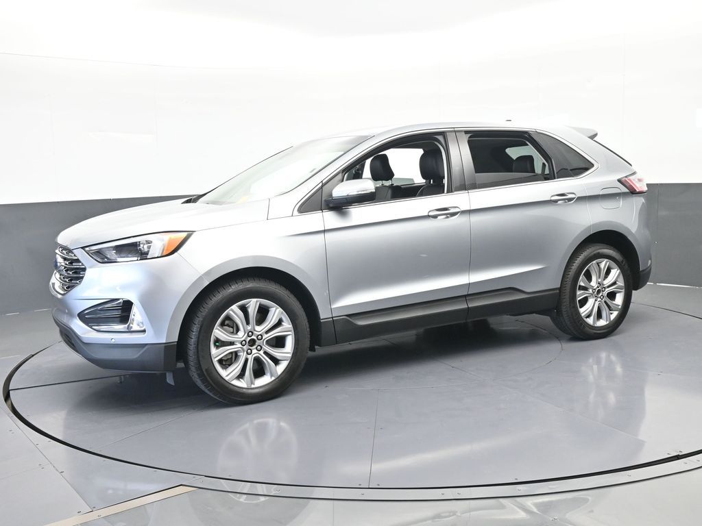 Used 2022 Silver Metallic Ford Titanium image 2