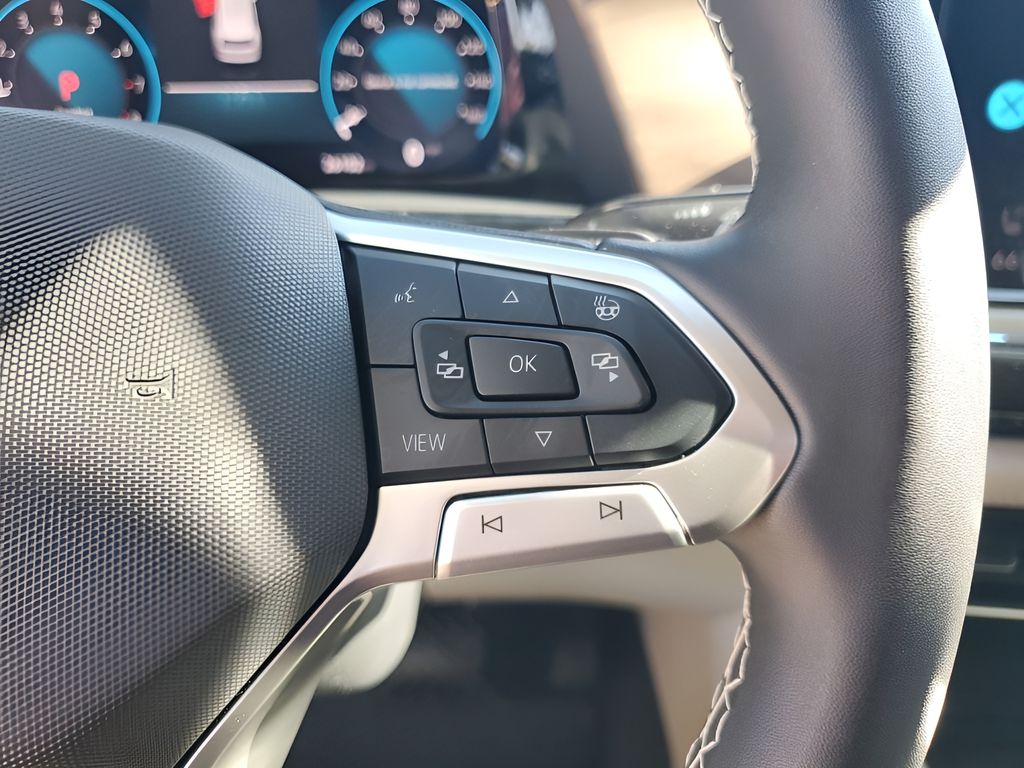 Used Car 2024 Volkswagen Atlas  2.0t Se W/technology For Sale Under $35,000 In Austin, Texas