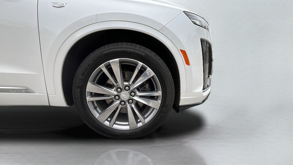 used 2024 Cadillac XT6 car, priced at $44,250
