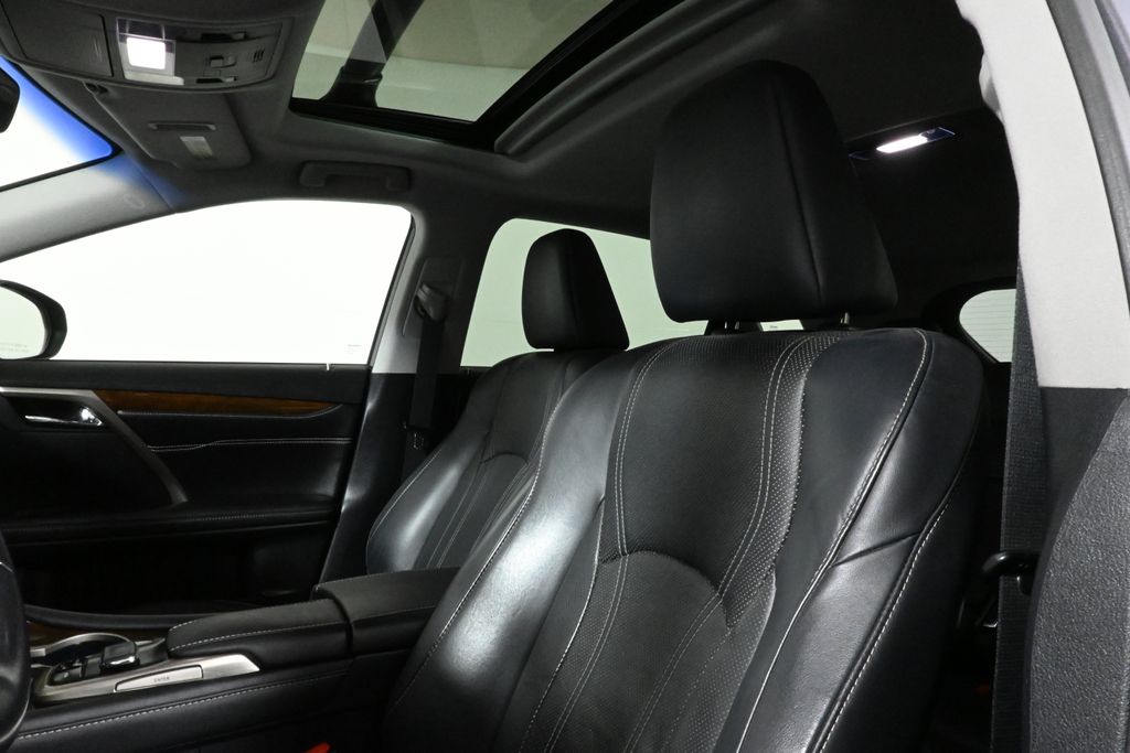 Thumbnail: 2017 Lexus RX - 4