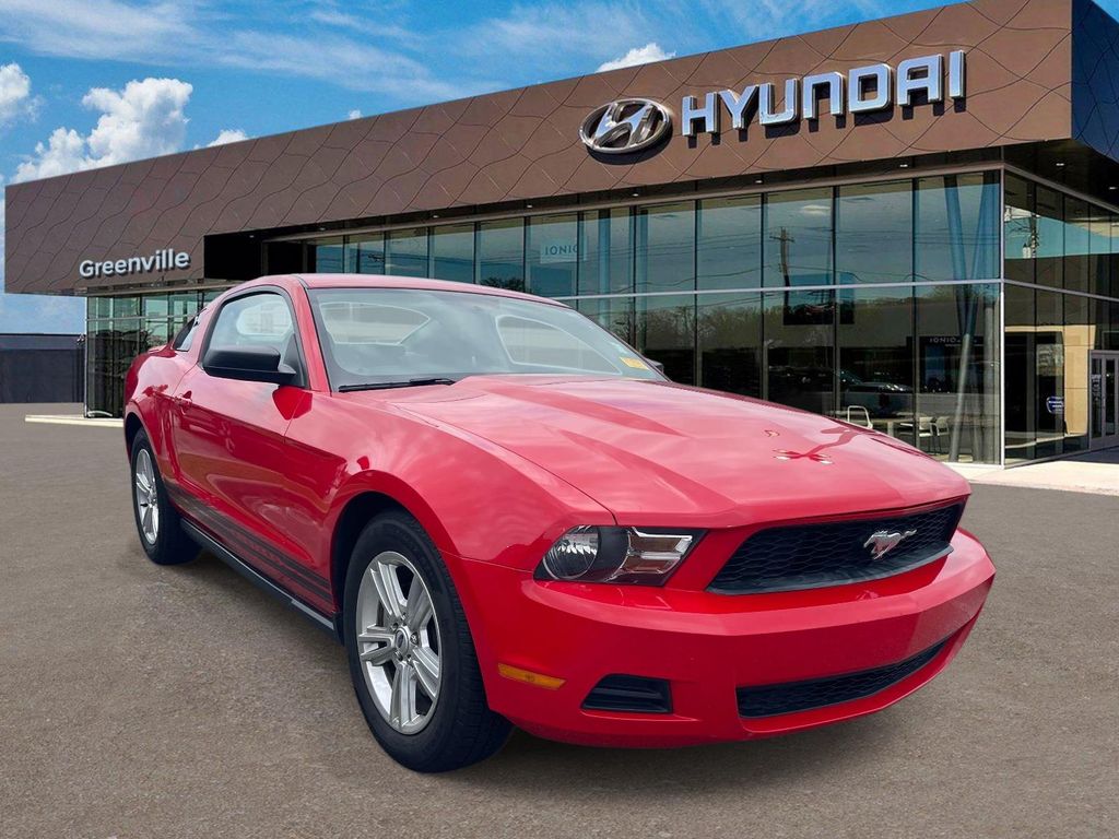 Race Red 2011 Ford Mustang V6 Coupe RWD Coupe Rear-Wheel Drive 6-Speed Automatic