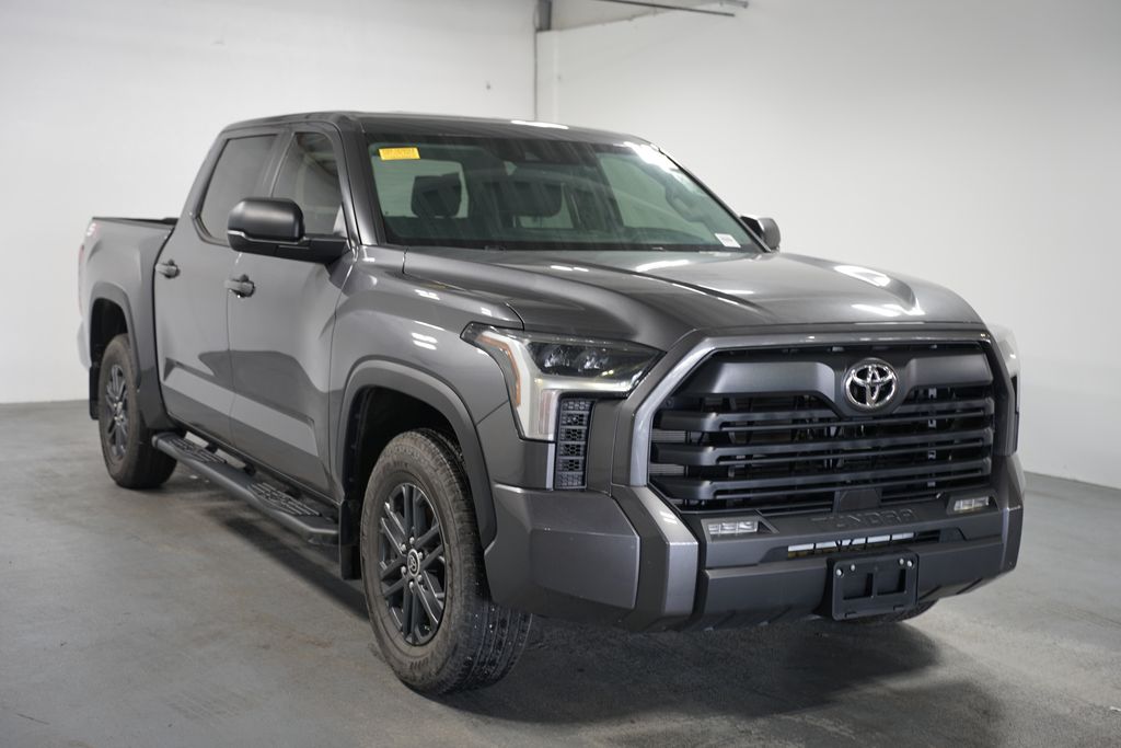 Thumbnail: 2024 Toyota Tundra - 3