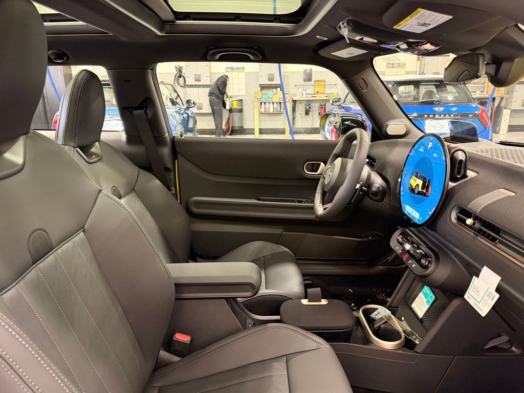 Thumbnail: 2026 MINI Cooper - 23