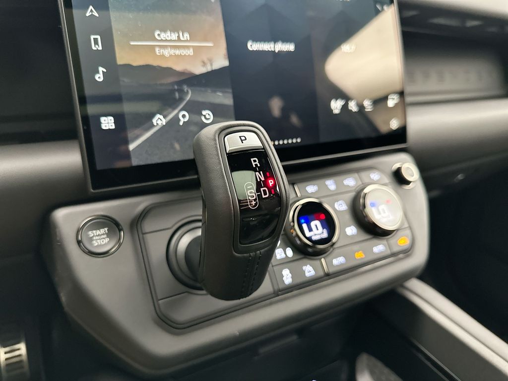 Thumbnail: 2026 Land Rover Defender - 20