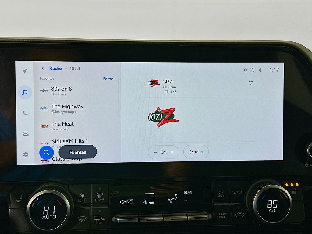 Thumbnail: 2023 Toyota Highlander - 14