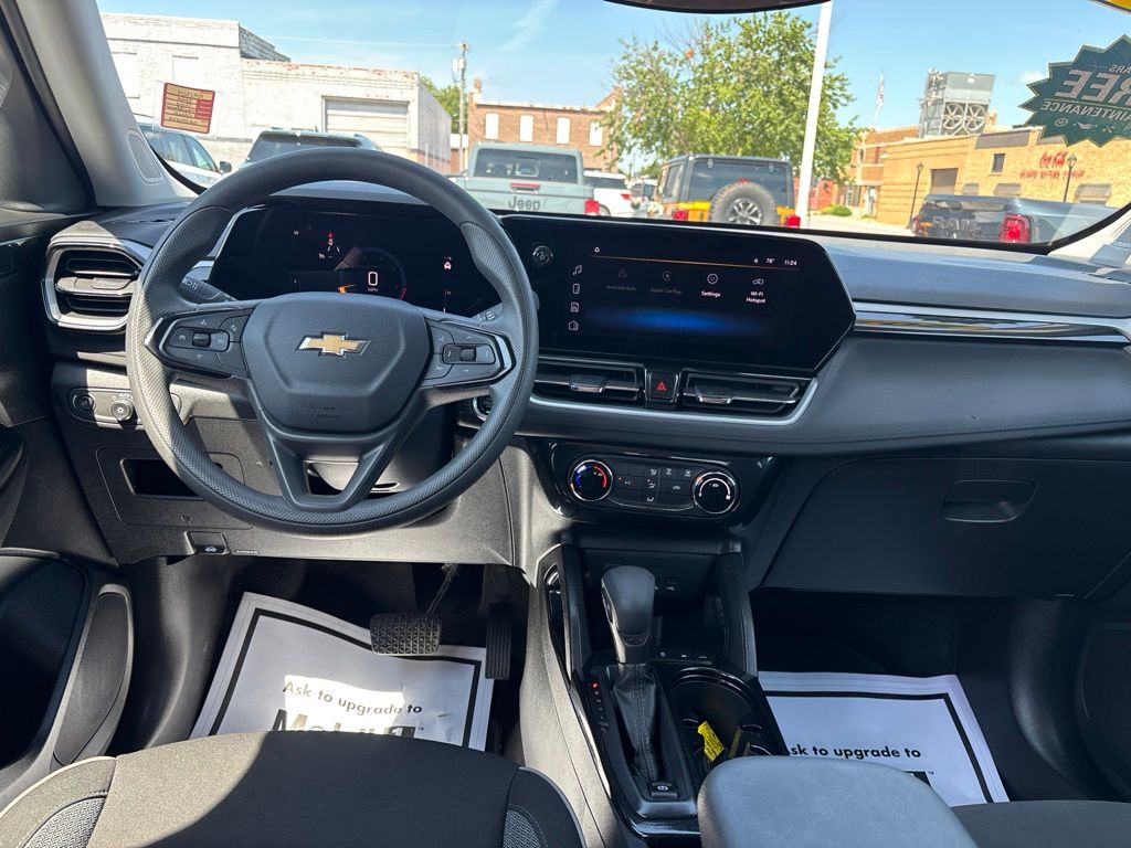 Used 2025 Chevrolet TrailBlazer SUV