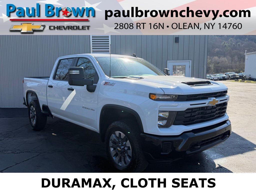 Summit White 2026 Chevrolet Silverado 2500HD Custom Crew Cab 4WD Pickup Truck Four-Wheel Drive Automatic