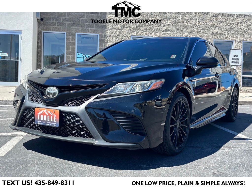 2018 Toyota Camry SE