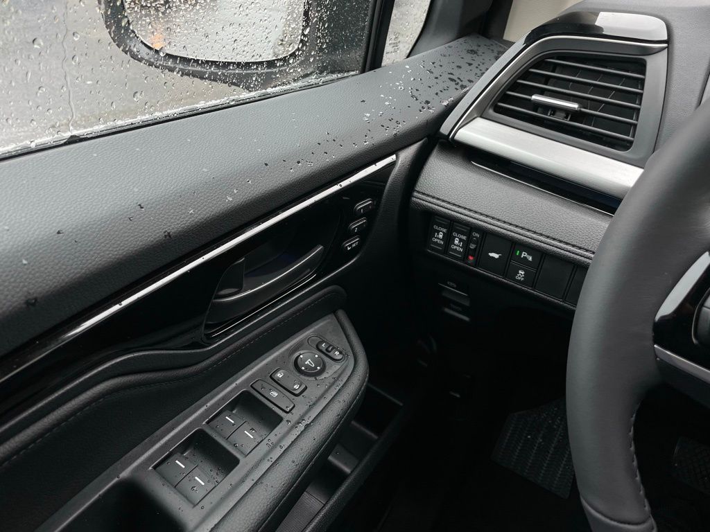 Thumbnail: 2026 Honda Odyssey - 23