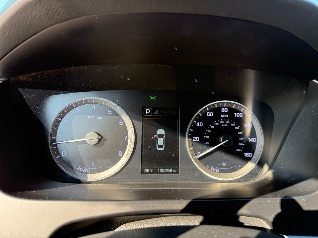 Thumbnail: 2016 Hyundai Sonata - 18