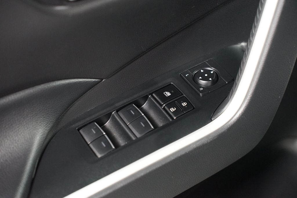 Thumbnail: 2024 Toyota RAV4 - 31