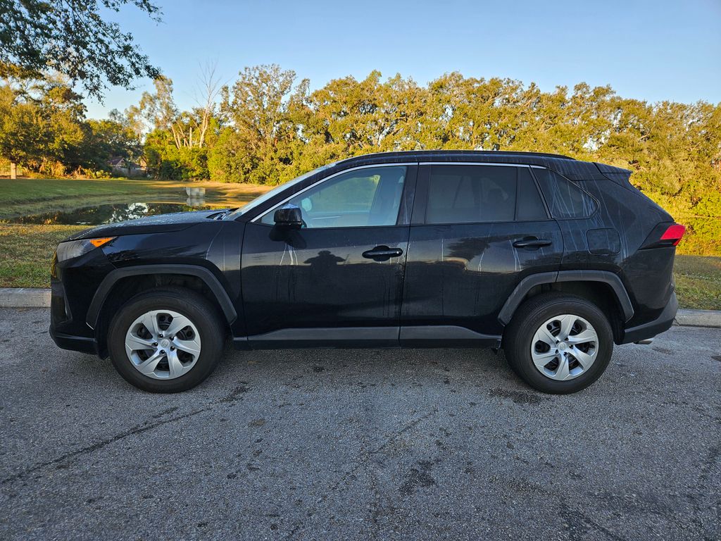 2021 Toyota RAV4 LE 2