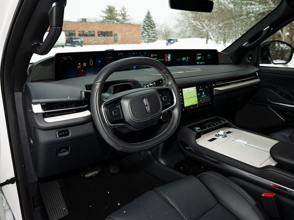 New 2026 White Lincoln Reserve image 23