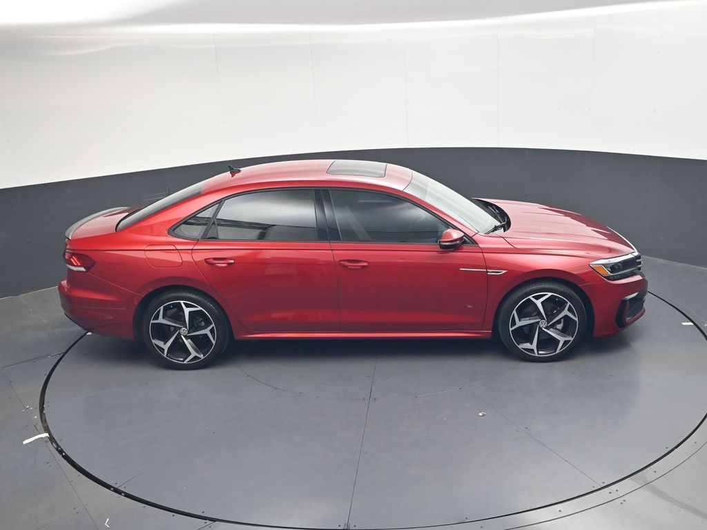 Used 2021  Volkswagen 2.0T R-Line image 30