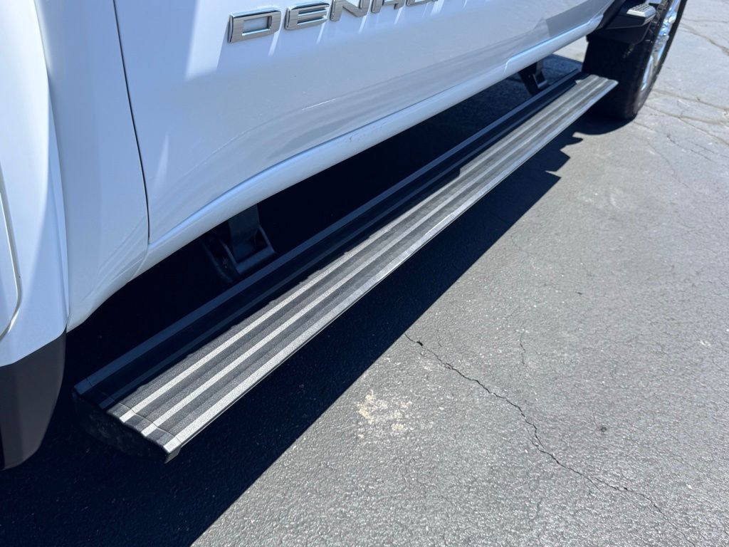 GMCSierra 2500HD41