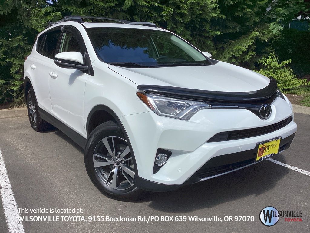 Super White 2018 Toyota RAV4 XLE AWD SUV / Crossover All-Wheel Drive 6-Speed Automatic