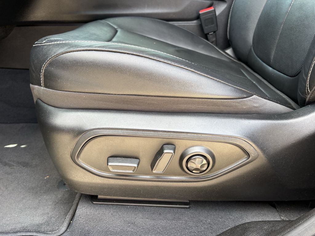 2023 Jeep Grand Cherokee L Limited Black at Texan Dodge Chrysler Jeep Ram
