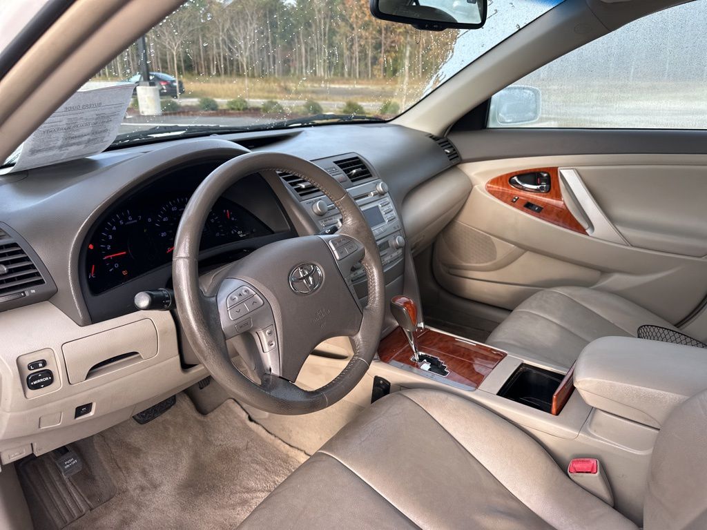 2010 Toyota Camry XLE 12