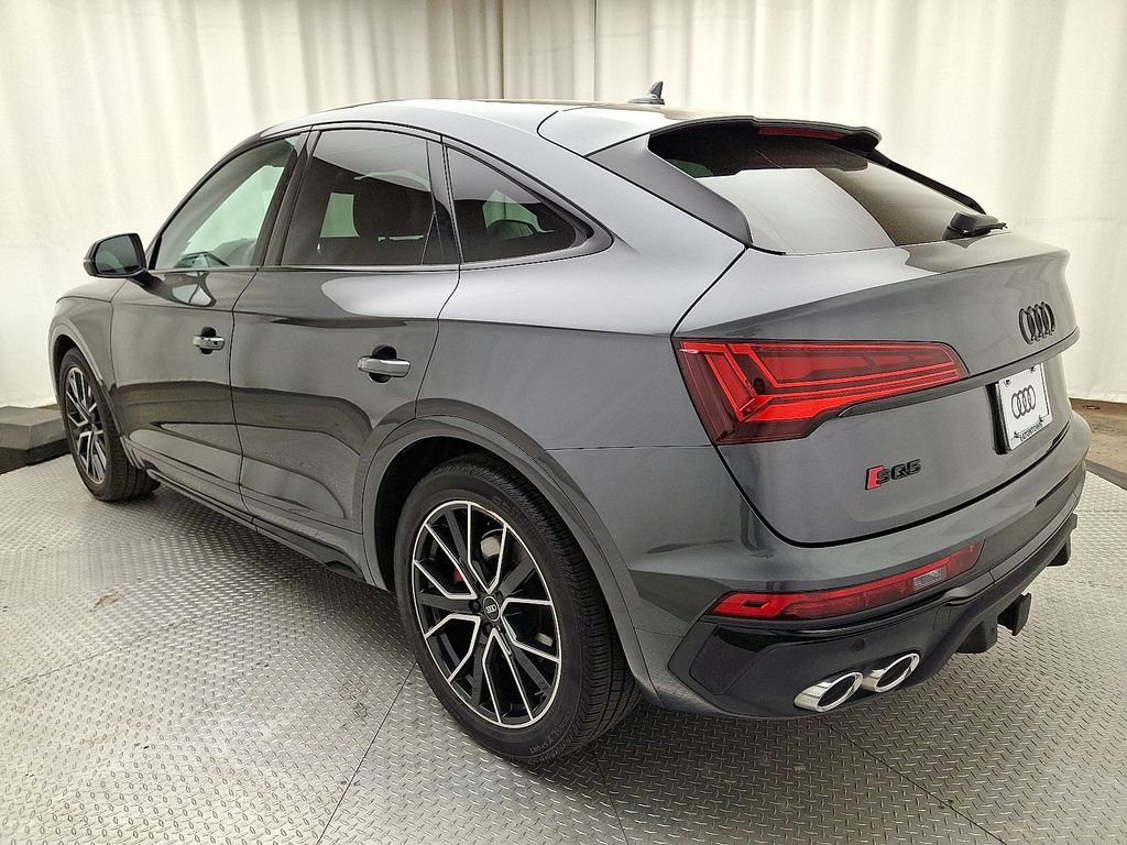 Thumbnail: 2023 Audi SQ5 - 6