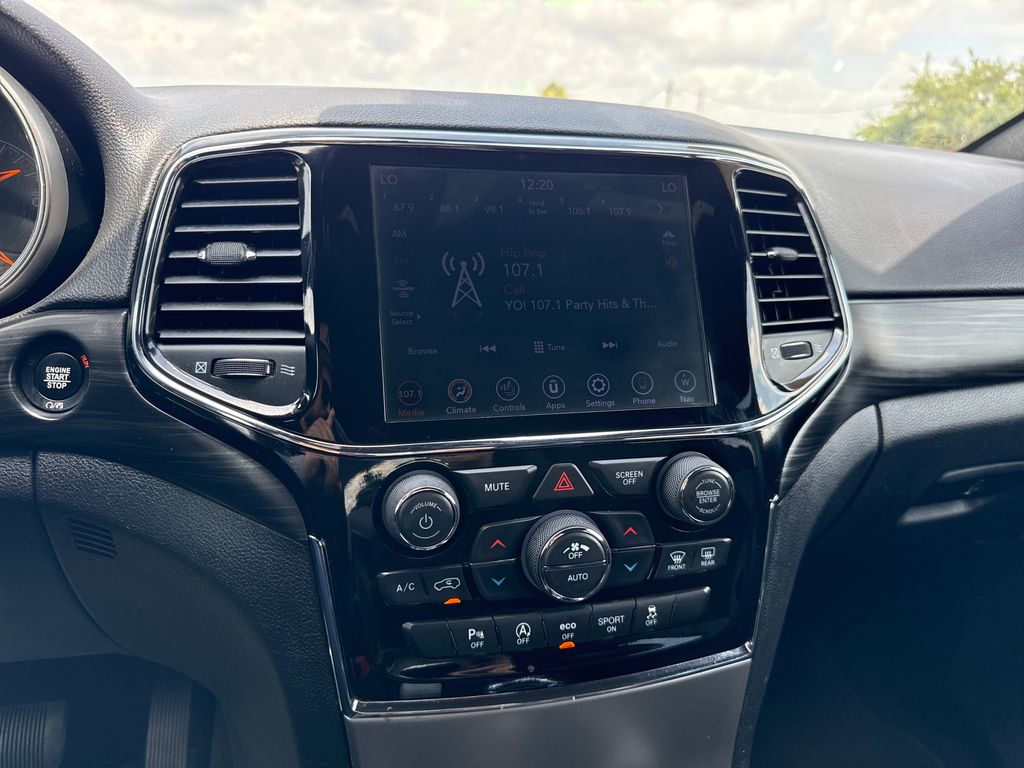 Certified Used 2020 Gray Jeep Altitude image 18