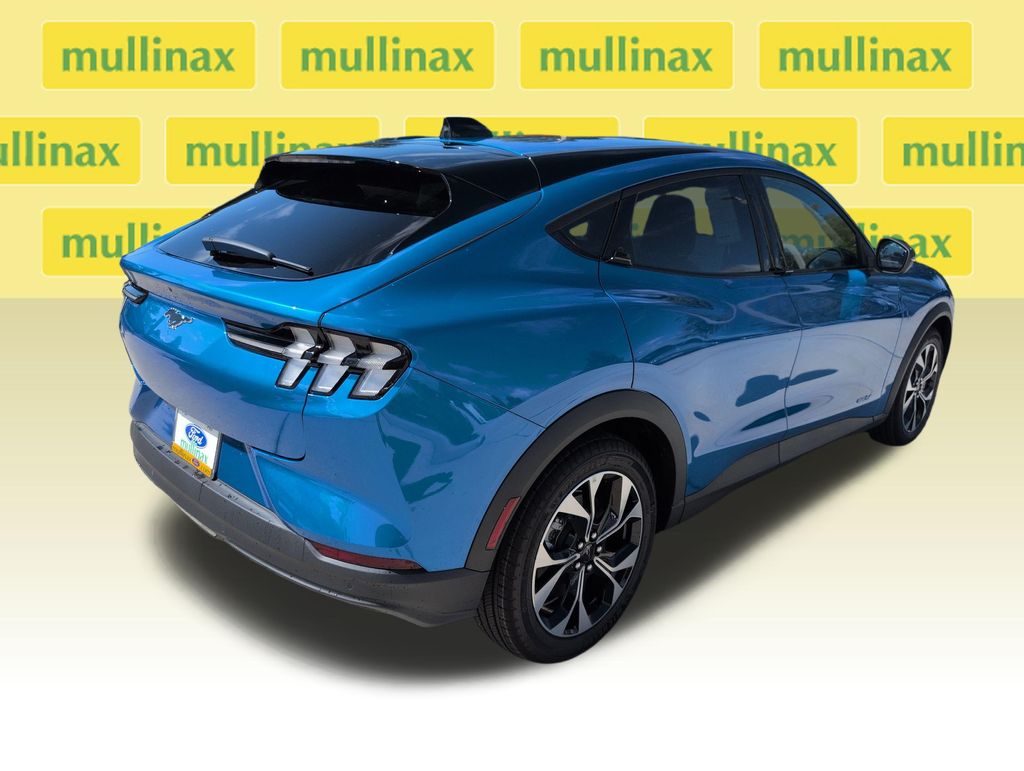 New 2026 Blue Ford Select image 3
