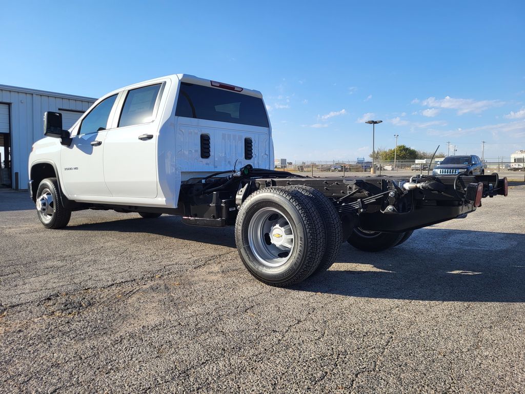 2025 Chevrolet Silverado 3500HD Work Truck 3