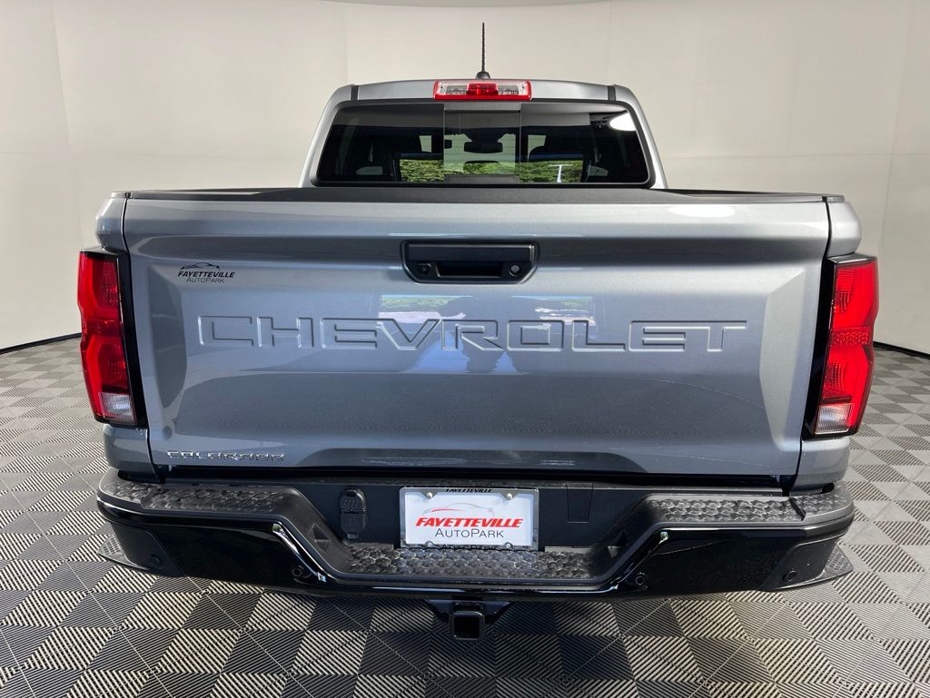 Thumbnail: 2026 Chevrolet Colorado - 4