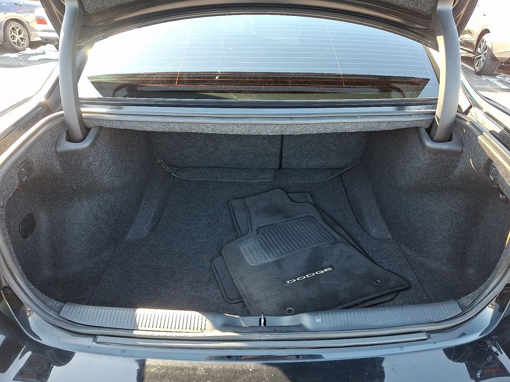 Thumbnail: 2015 Dodge Charger - 29