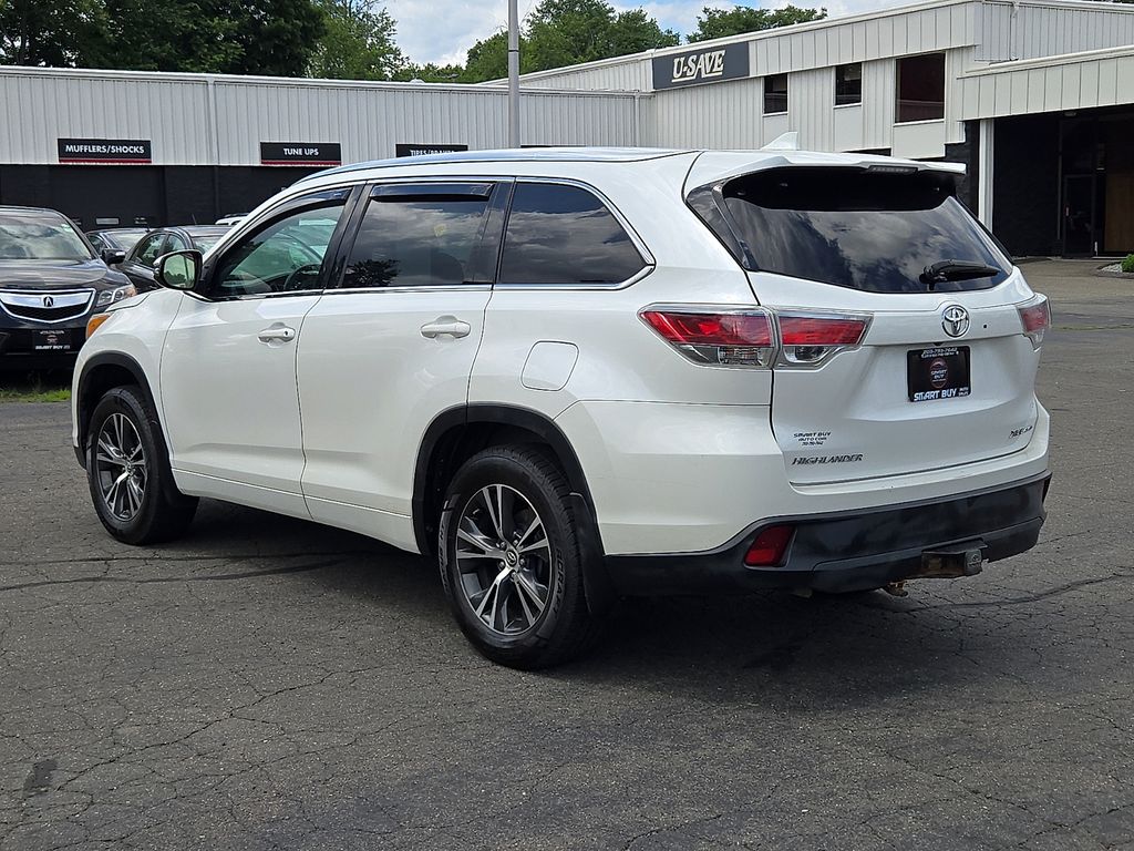 2016 Toyota Highlander