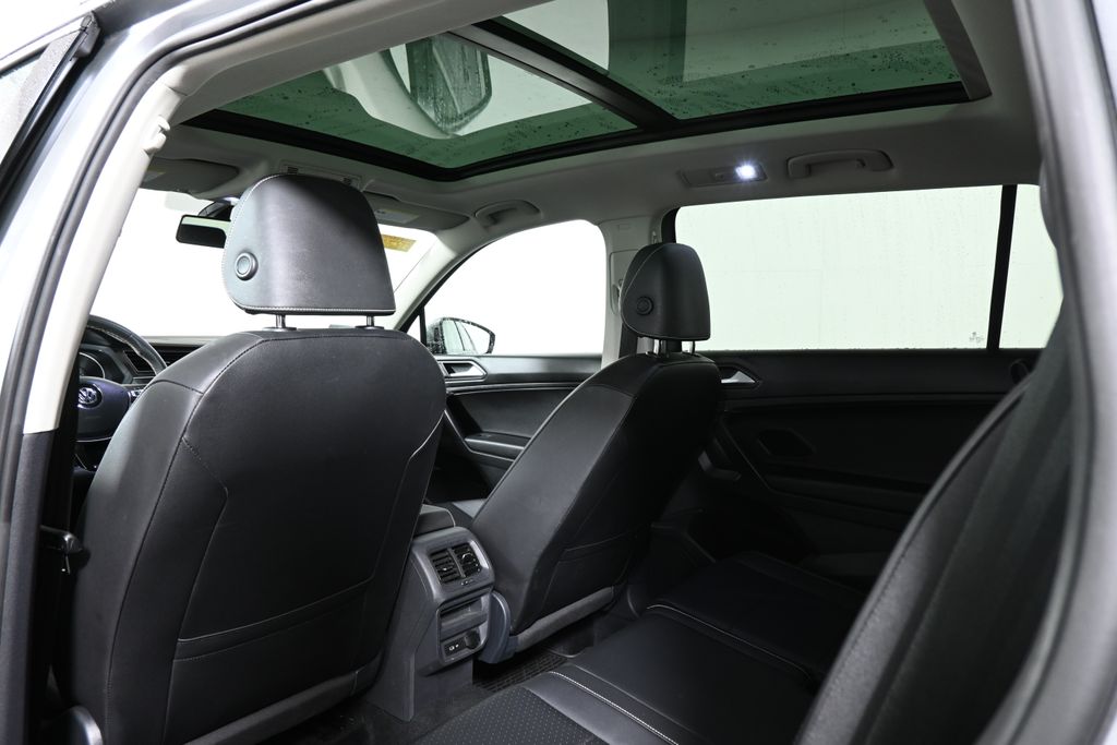 Thumbnail: 2021 Volkswagen Tiguan - 6
