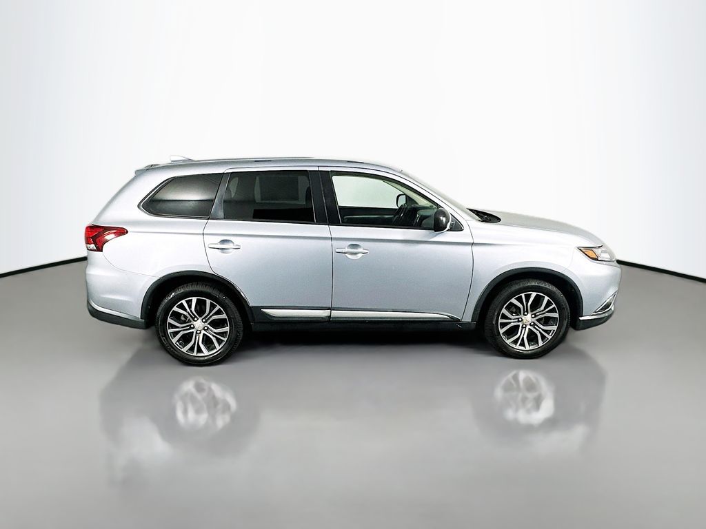 Used 2017 White Mitsubishi ES image 8