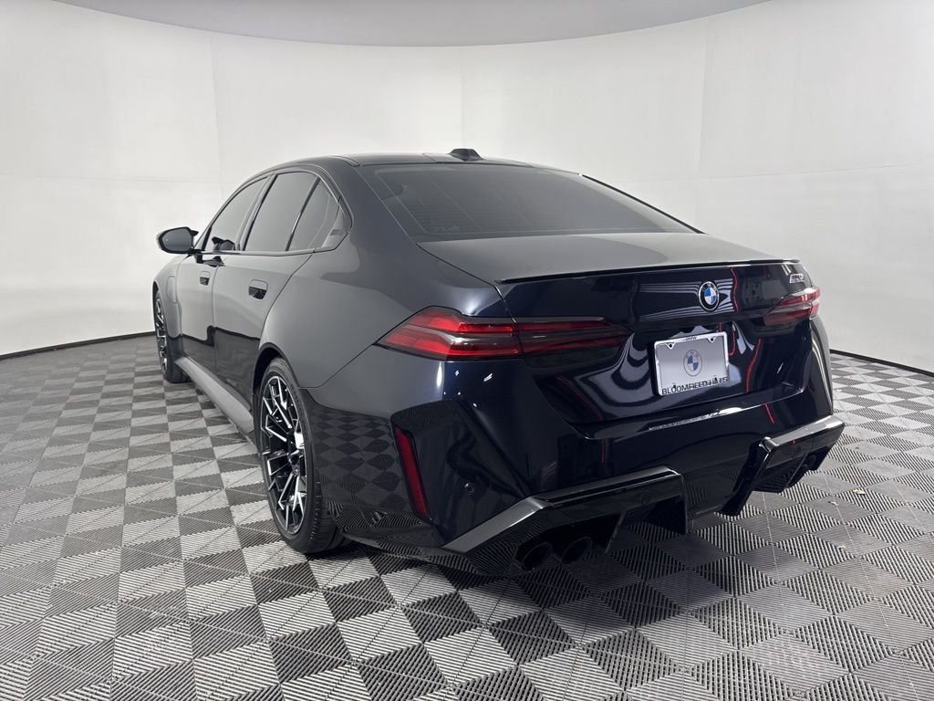 Thumbnail: 2026 BMW M5 - 7