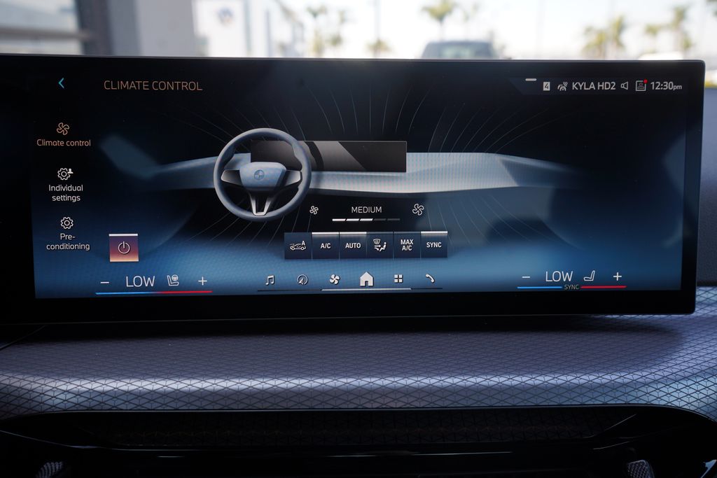 Thumbnail: 2025 BMW 3 Series - 17