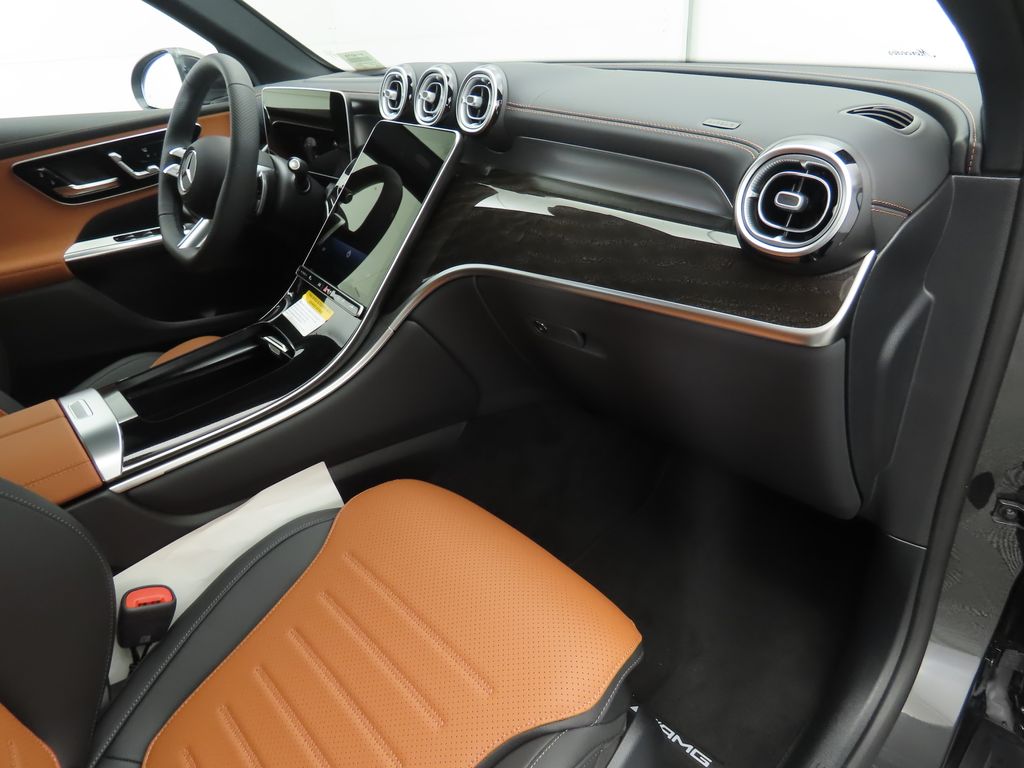 Thumbnail: 2026 Mercedes-Benz GLC - 18