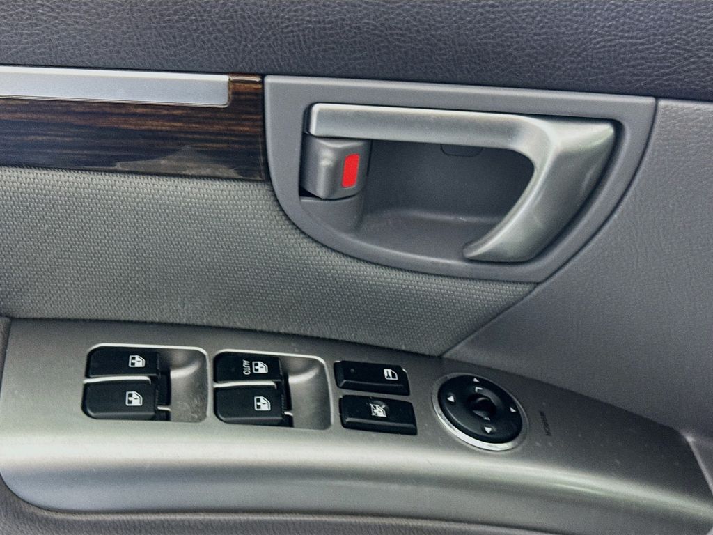 Used Car 2011 Hyundai Santa Fe  Gls For Sale Under $10,000 In Austin, Texas