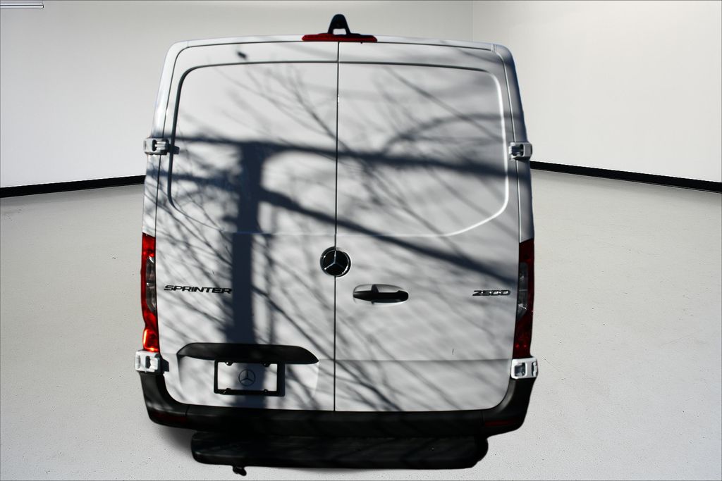 Thumbnail: 2026 Mercedes-Benz Sprinter - 2