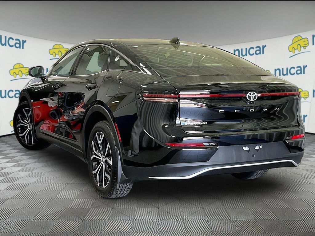 2026 Toyota Crown — photo 4