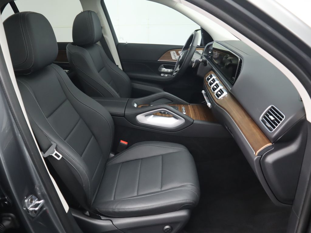 Thumbnail: 2025 Mercedes-Benz GLE - 21