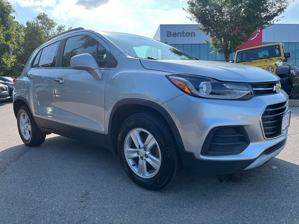 Silver Ice Metallic 2019 Chevrolet Trax SUV / Crossover All-Wheel Drive 6-Speed Automatic