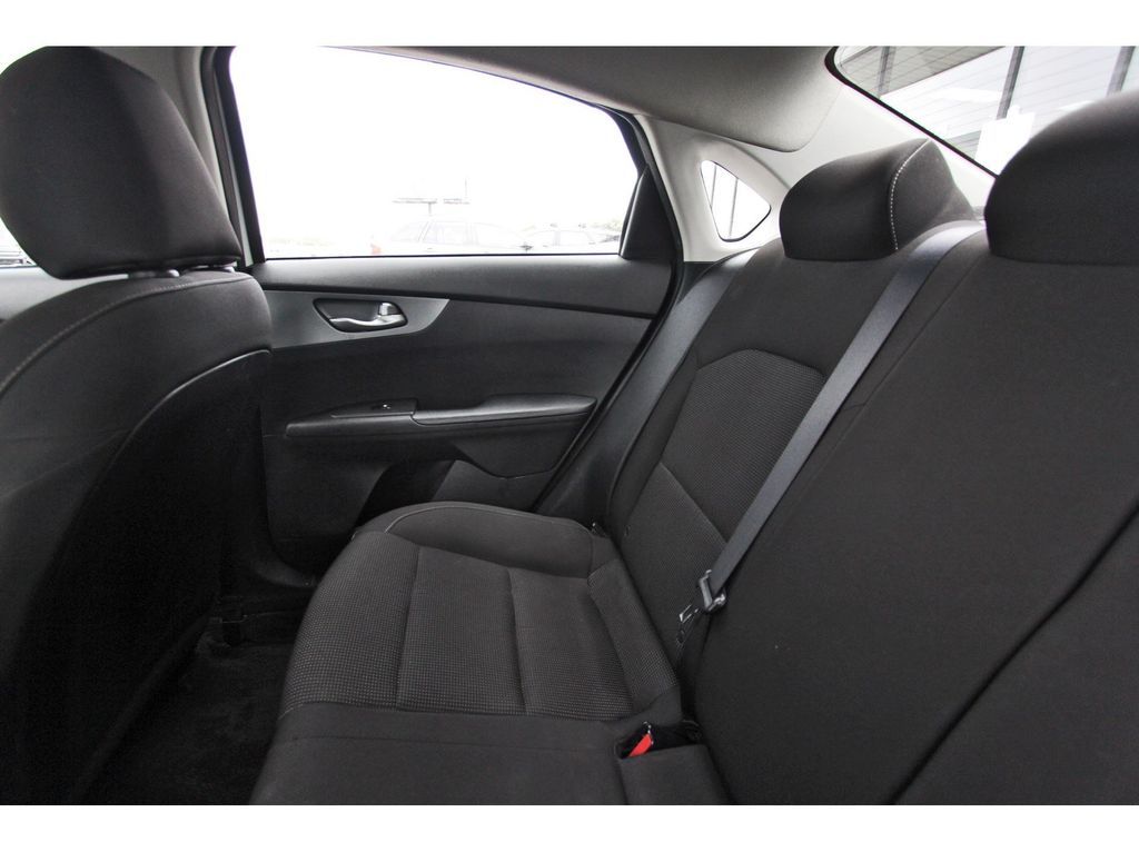 2021 Kia Forte LXS White at Community Toyota