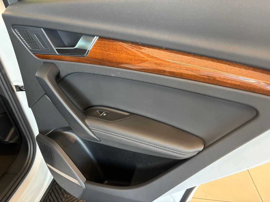 2023 Audi Q5 45 S line Premium