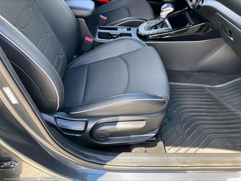 2023 Kia Forte — photo 34