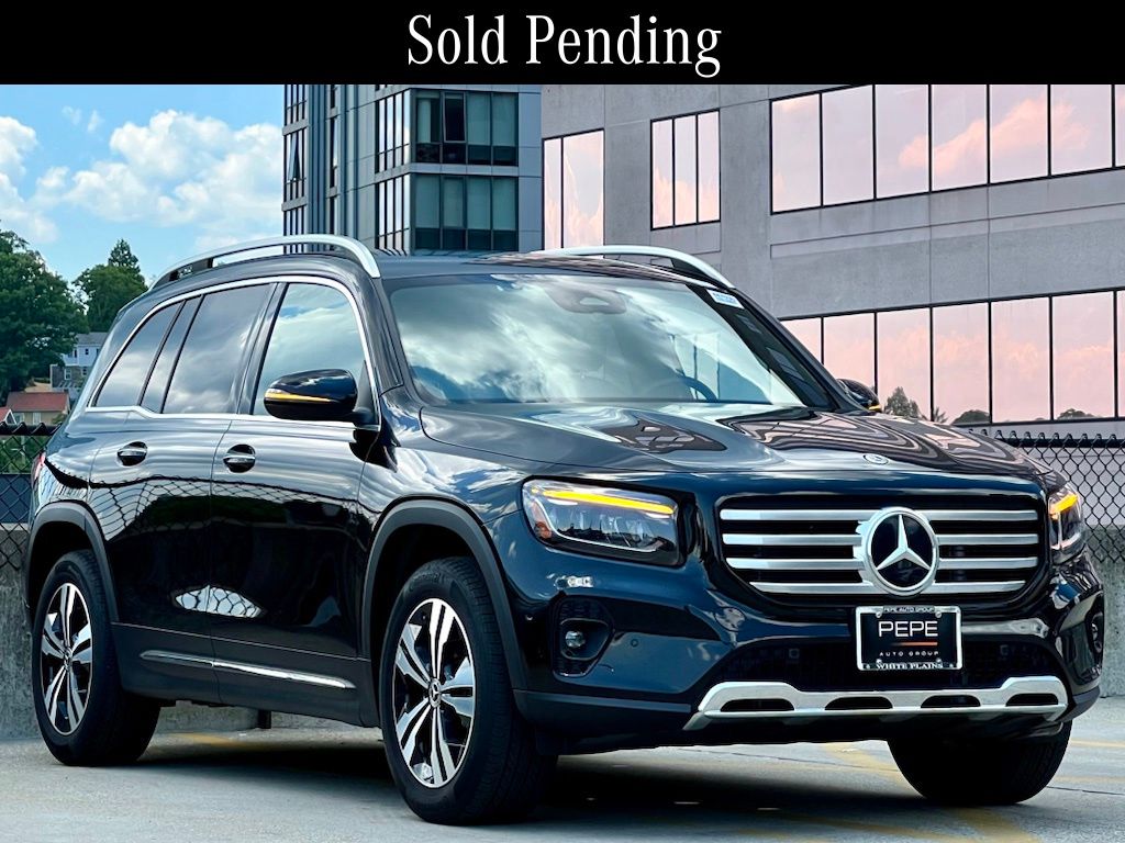 Night Black 2025 Mercedes-Benz GLB SUV / Crossover All-Wheel Drive 8-Speed Dual Clutch