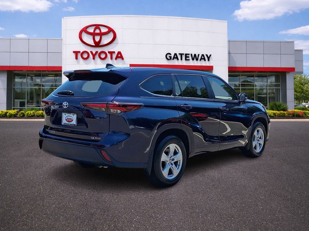 Thumbnail: 2025 Toyota Highlander - 5