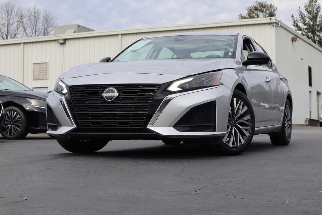 2023 Nissan Altima SV